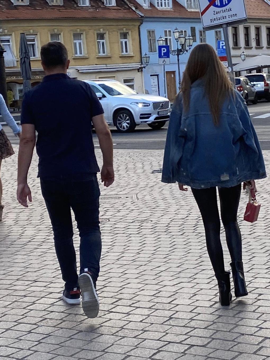 Još samo malo pa će ljepotica sustići visinom tatu