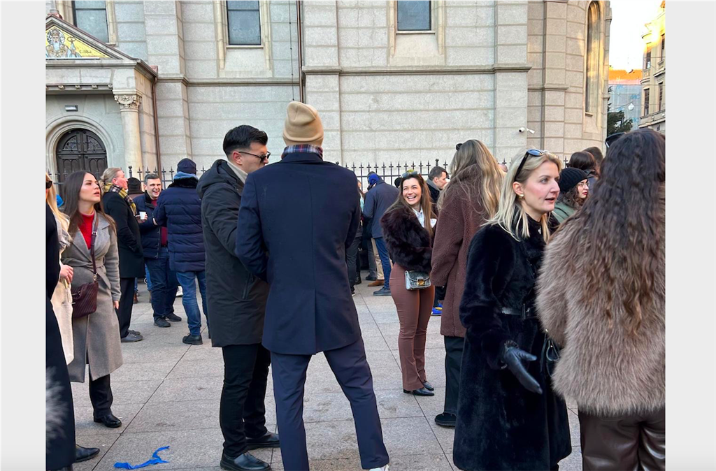 Atraktivna i poduzetna Zagrepčanka Kim Norma Müller osvaja osmijehom ali i pršti samopouzdanjem pa ne čudi da je osvojila srce od nje mlađeg rukometnog maga i golmana Kuzme