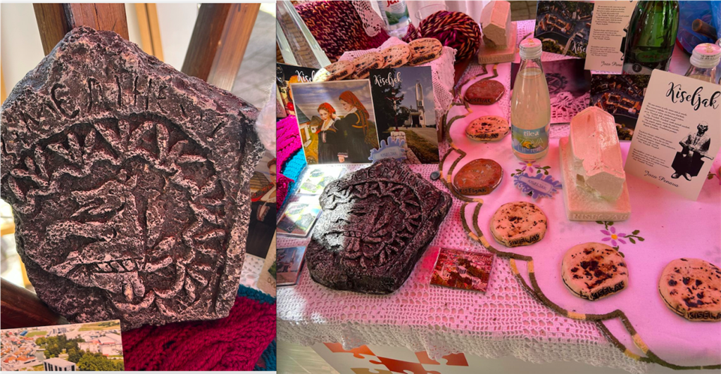 Kiseljak kraj Sarajeva iz BiH poznat je po izvorima mineralne vode, na štandu su predstavili mini repliku stećka ali i grb sa zmajem koji riga vatru koji bi također mogao postati modni detalj